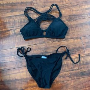 BLACK BATHING SUIT BIKINI
